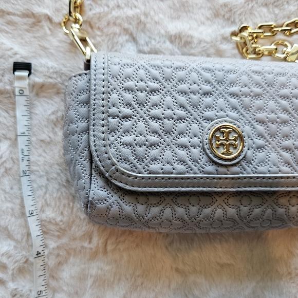 Tory Burch Gray Quilted Crossbody Bag - Picture 3 of 8